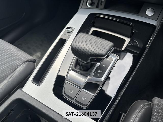 Audi Q5 2023-06 7869798-12