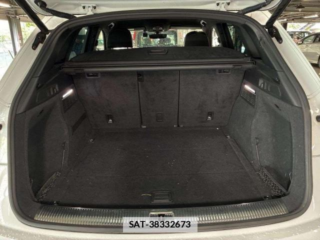 Audi Q5 2019-06 7871998-6