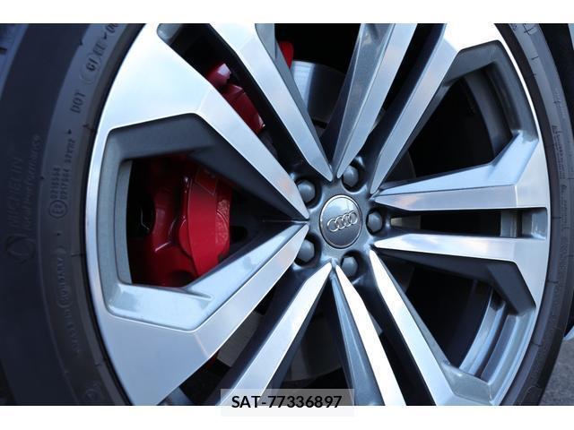 Audi Q8 2020-06 7872526-10