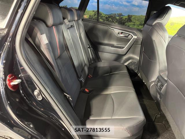 Toyota RAV4 PHV 2023-07 7867938-9