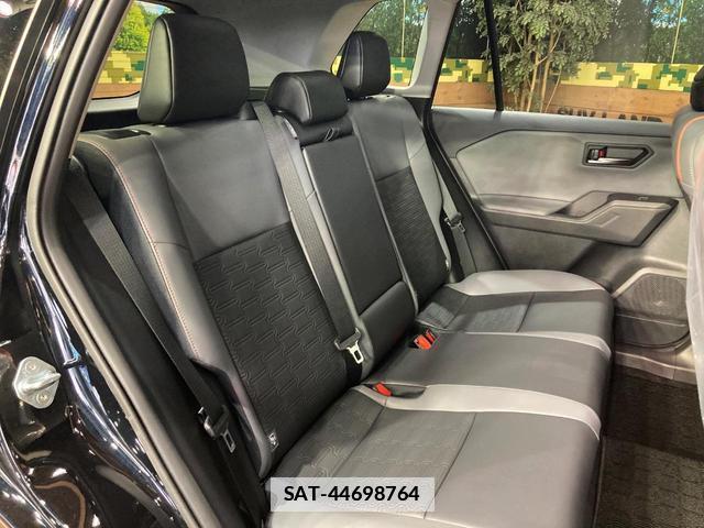 Toyota RAV4 2026-05 7867405-9