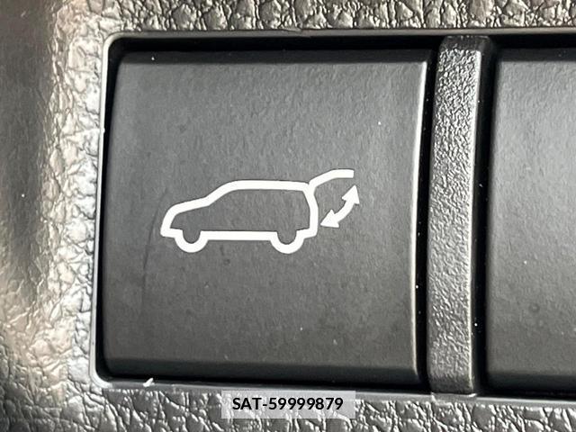 Toyota RAV4 2023-06 7868577-7