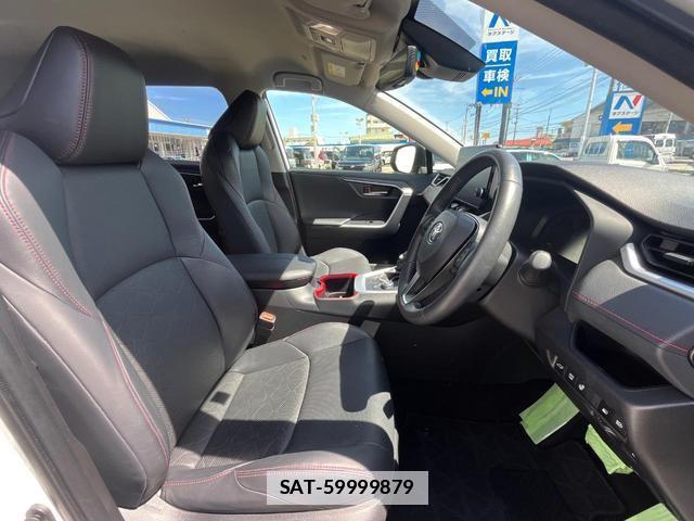 Toyota RAV4 2023-06 7868577-8