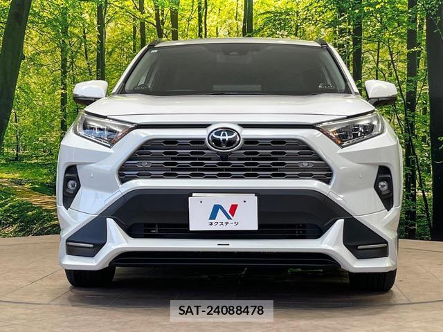 Toyota RAV4 2023-11 7869093-15