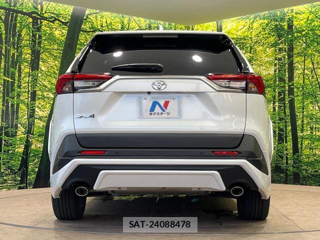 Toyota RAV4 2023-11 7869093-16