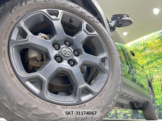 Toyota RAV4 2022-07 7869156-12