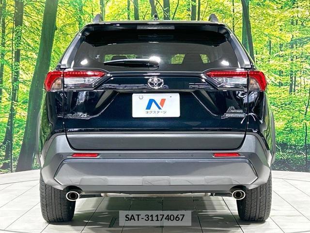 Toyota RAV4 2022-07 7869156-14