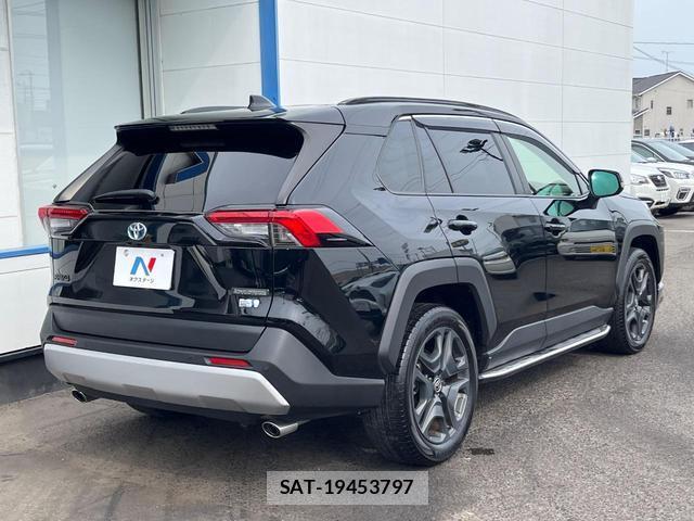 Toyota RAV4 2024-08 7869687-16