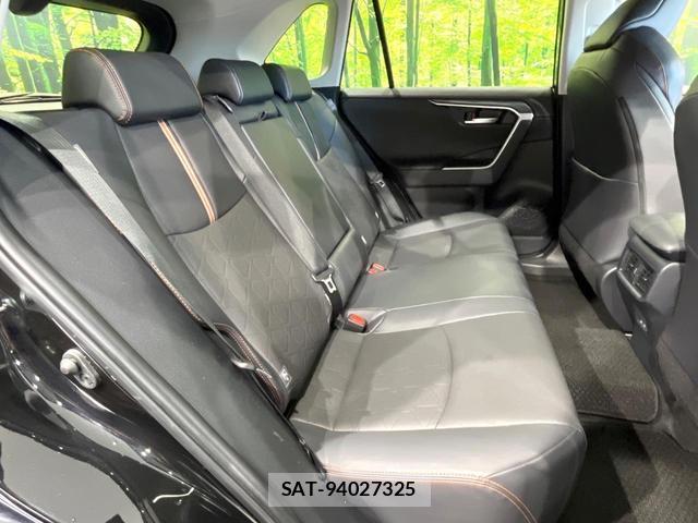 Toyota RAV4 2025-10 7869991-8