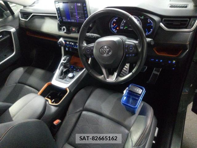 Toyota RAV4 2022-03 7871187-2