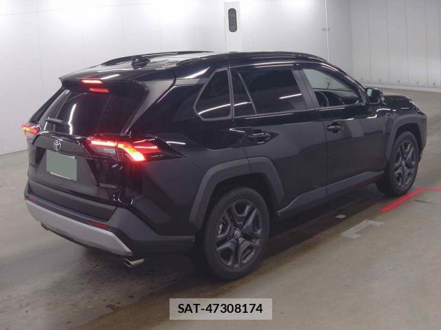 Toyota RAV4 2022-05 7871219-4