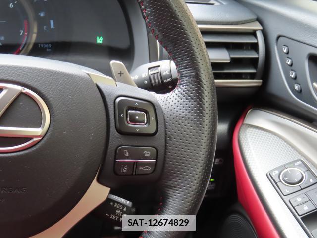 Lexus RC 2015-09 7869441-18