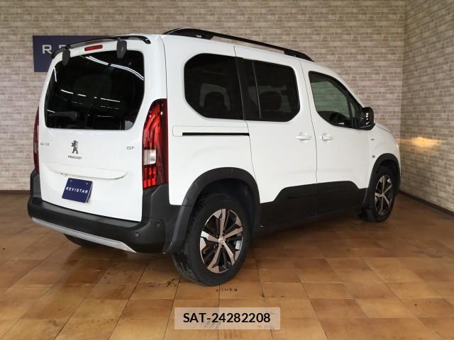 Peugeot Rifter 2021-06 7872386-1