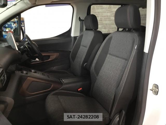 Peugeot Rifter 2021-06 7872386-11
