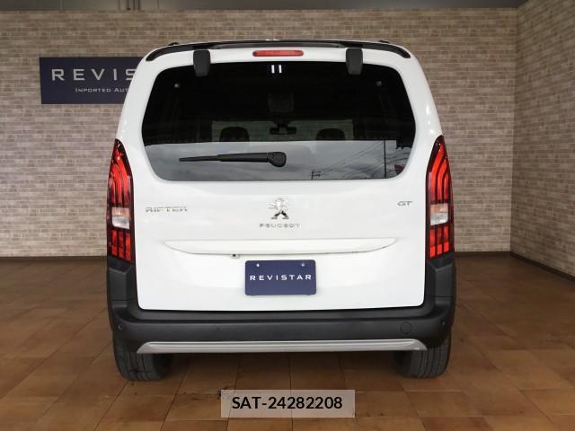 Peugeot Rifter 2021-06 7872386-3