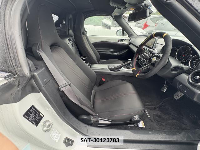 Mazda ROADSTER 2015-09 7867040-4