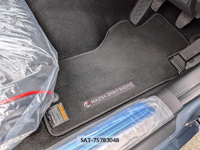 Mazda ROADSTER 2026-05 7870421-12