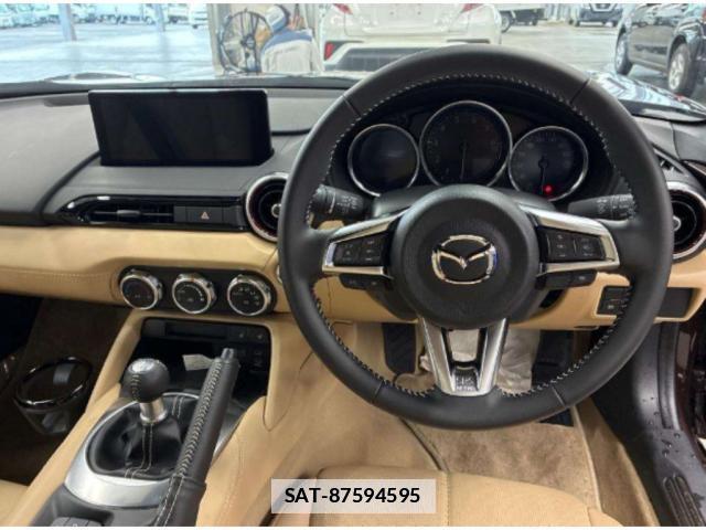 Mazda ROADSTER 2025-04 7870666-2