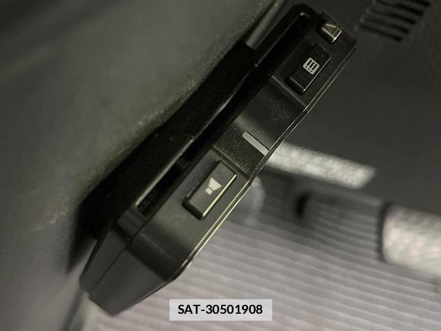 Toyota ROOMY 2017-04 7868446-6