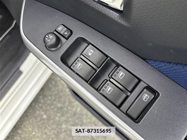 Toyota ROOMY 2018-10 7870484-14
