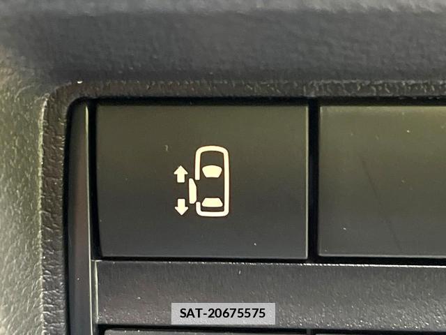 Nissan ROOX 2023-03 7868764-2