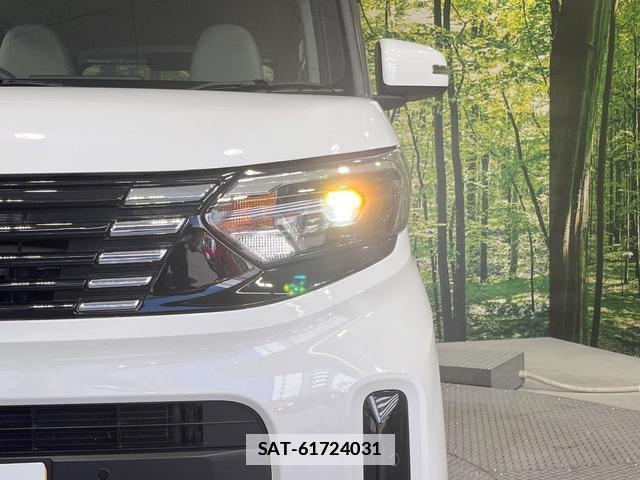 Nissan ROOX 2023-07 7869791-11