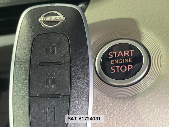 Nissan ROOX 2023-07 7869791-6
