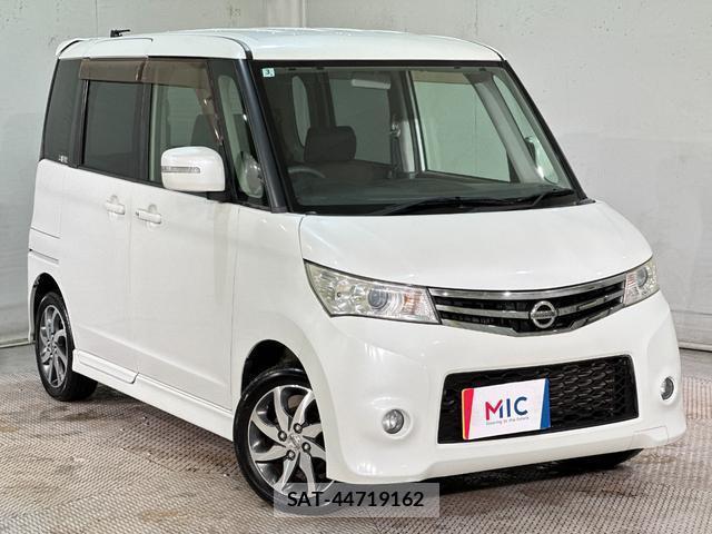 Nissan ROOX 2012-03 7870201-11