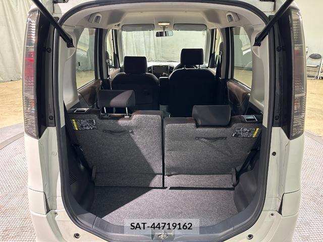 Nissan ROOX 2012-03 7870201-17