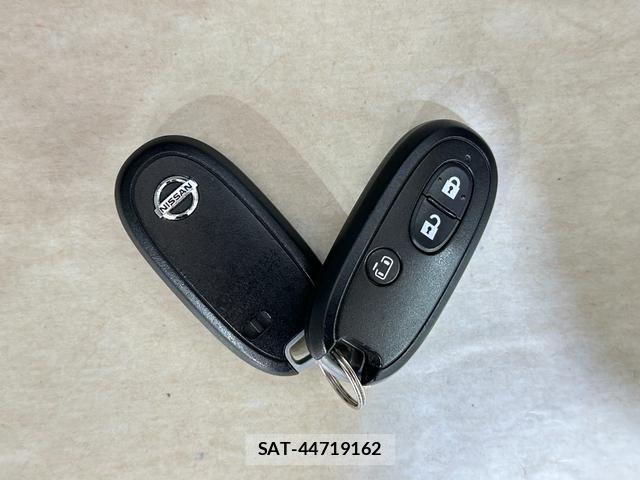 Nissan ROOX 2012-03 7870201-9