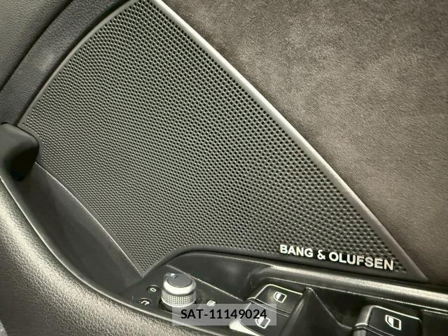 Audi RS3 SPORTBACK 2016-04 7870039-12