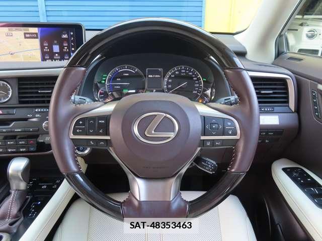 Lexus RX 2016-04 7867157-2