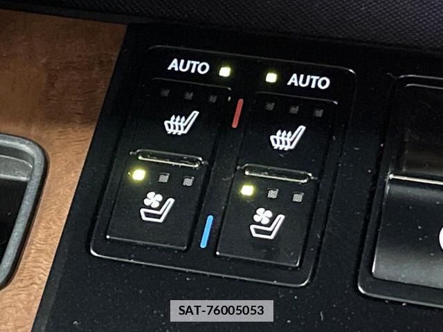 Lexus RX 2021-03 7867606-5