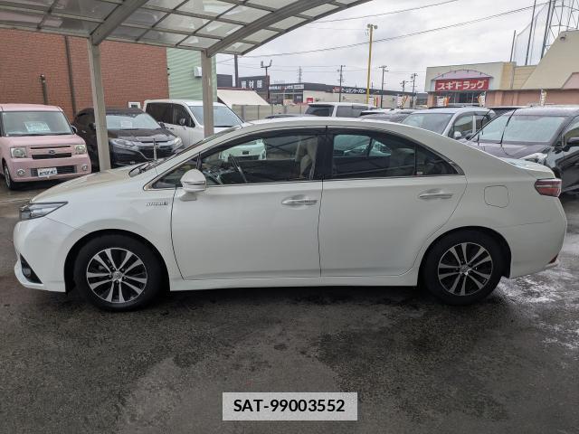 Toyota SAI 2015-08 7869904-11