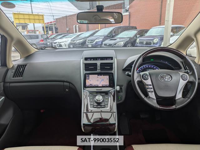 Toyota SAI 2015-08 7869904-2