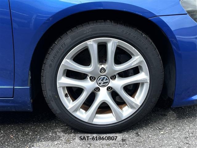 VolksWagen SCIROCCO 2013-03 7867911-8