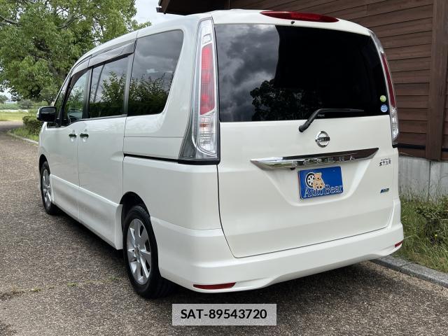 Nissan SERENA 2011-12 7867967-10