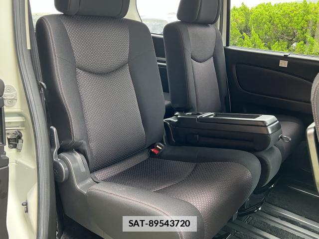 Nissan SERENA 2011-12 7867967-12