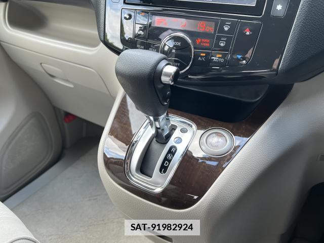 Nissan SERENA 2013-08 7867970-14