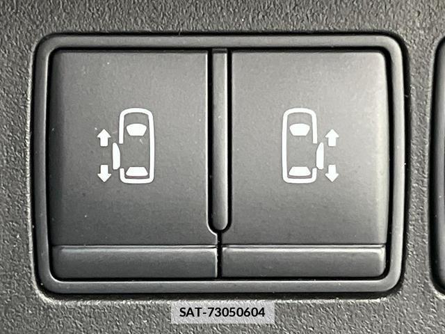 Nissan SERENA 2015-01 7869421-2