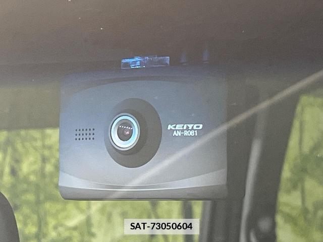 Nissan SERENA 2015-01 7869421-6