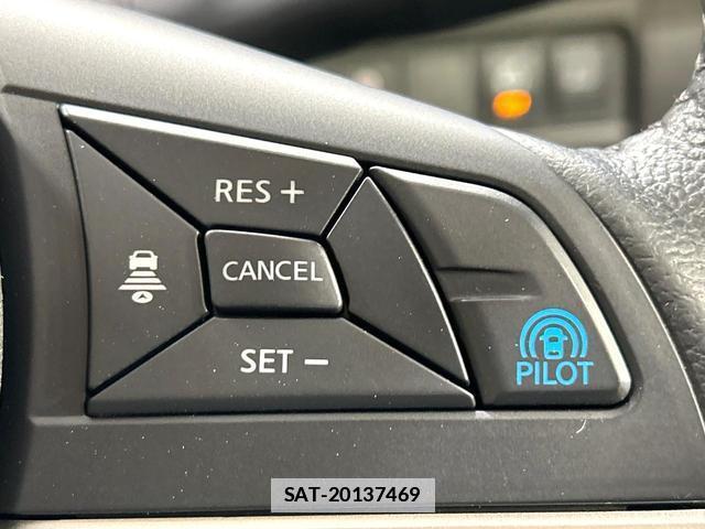 Nissan SERENA 2018-08 7870061-5