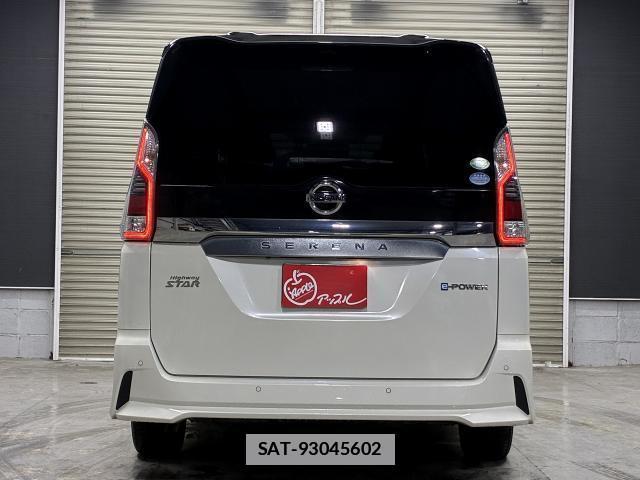 Nissan SERENA 2018-08 7871107-6