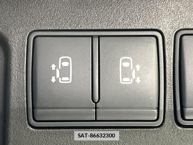 Nissan SERENA 2014-03 7872181-2