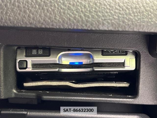 Nissan SERENA 2014-03 7872181-6
