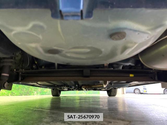 Toyota SIENTA 2015-11 7868306-17