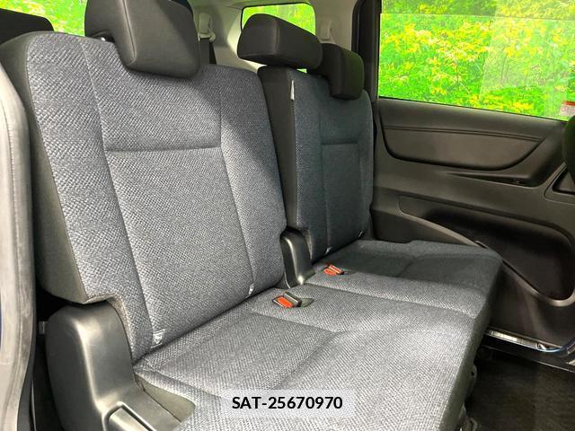 Toyota SIENTA 2015-11 7868306-8