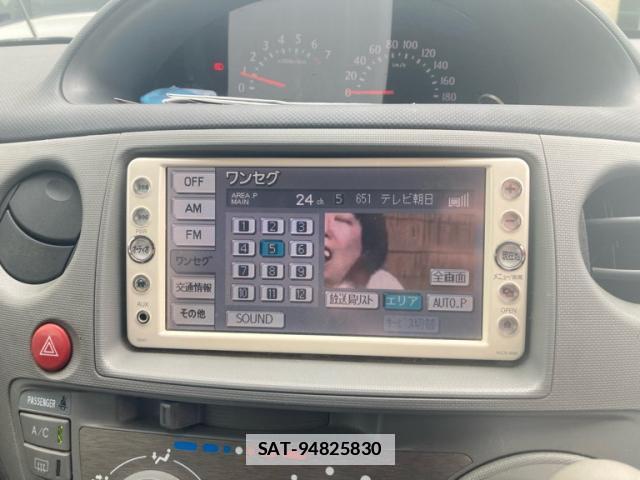 Toyota SIENTA 2010-12 7868633-10