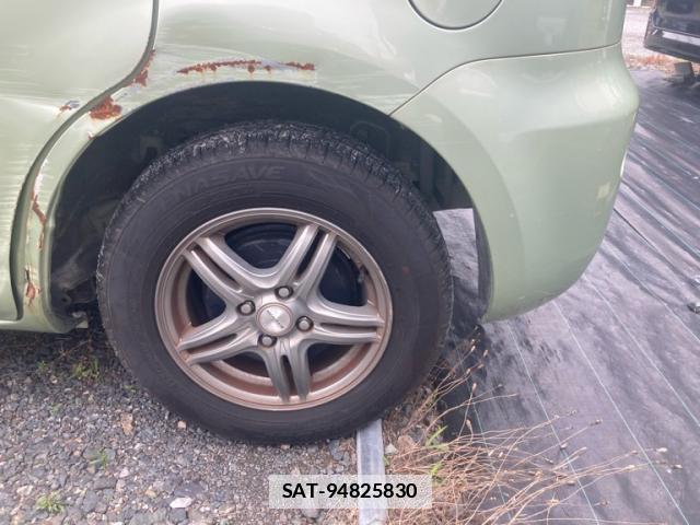 Toyota SIENTA 2010-12 7868633-3