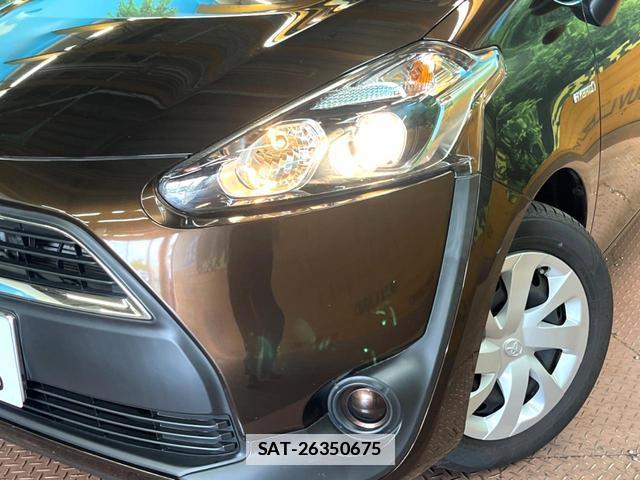 Toyota SIENTA 2018-01 7869214-12